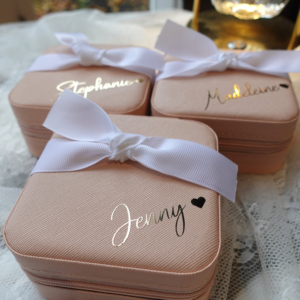 Custom jewelry box with ribbon