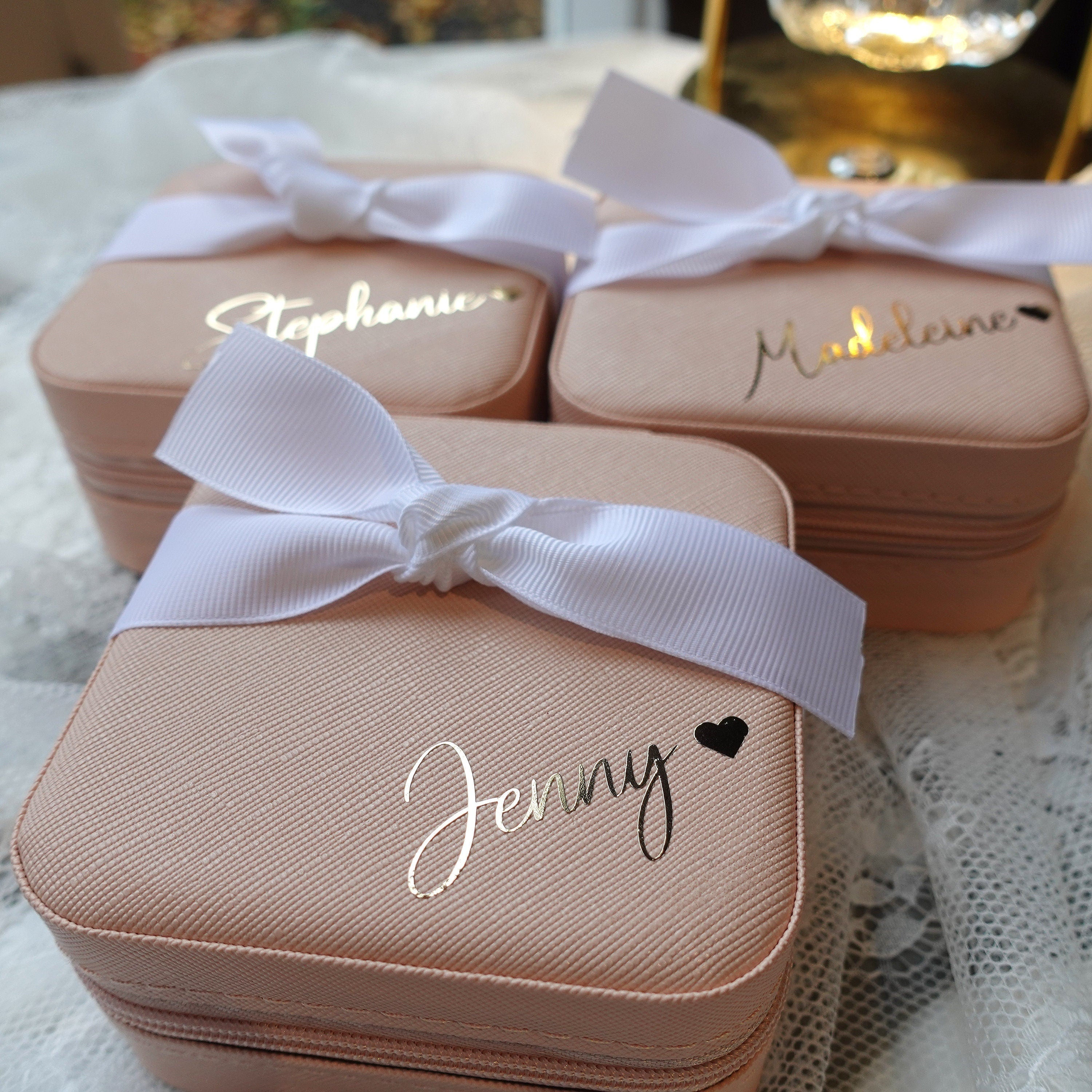 Custom jewelry box with ribbon