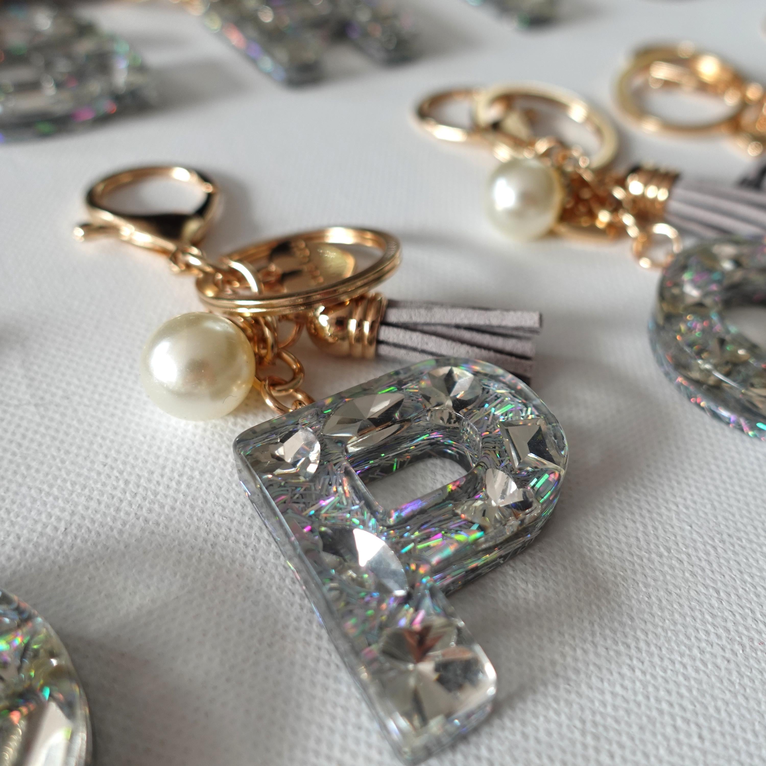 Custom Handmade Resin Letter Silver Key Chain Sets